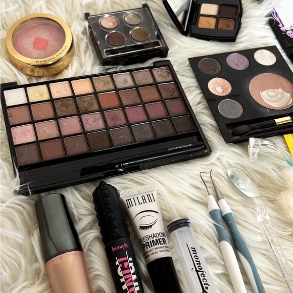 Makeup bundle - Picture 12 of 13